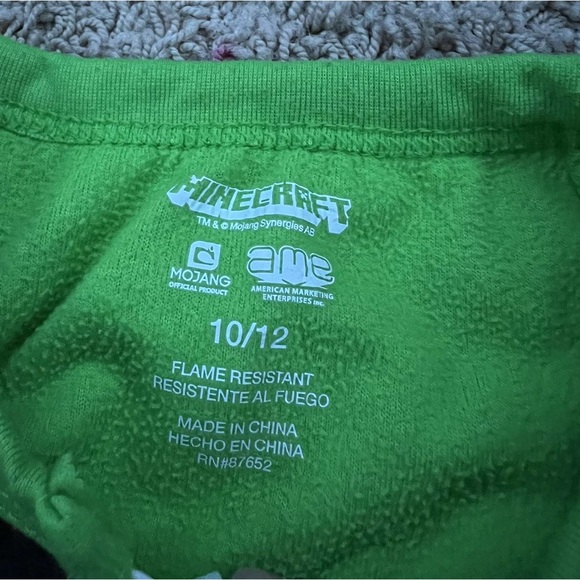 Minecraft pajamas - Picture 3 of 3